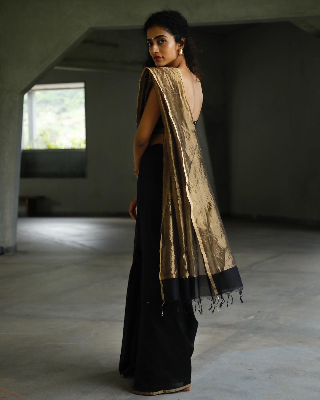 Tissue silk zari weave soft shine fabric multi weave chanderi handloom weave saree