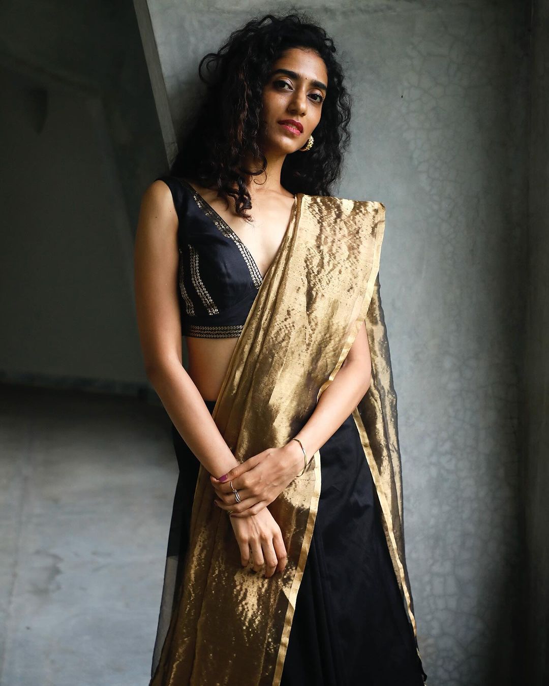 Tissue silk zari weave soft shine fabric multi weave chanderi handloom weave saree